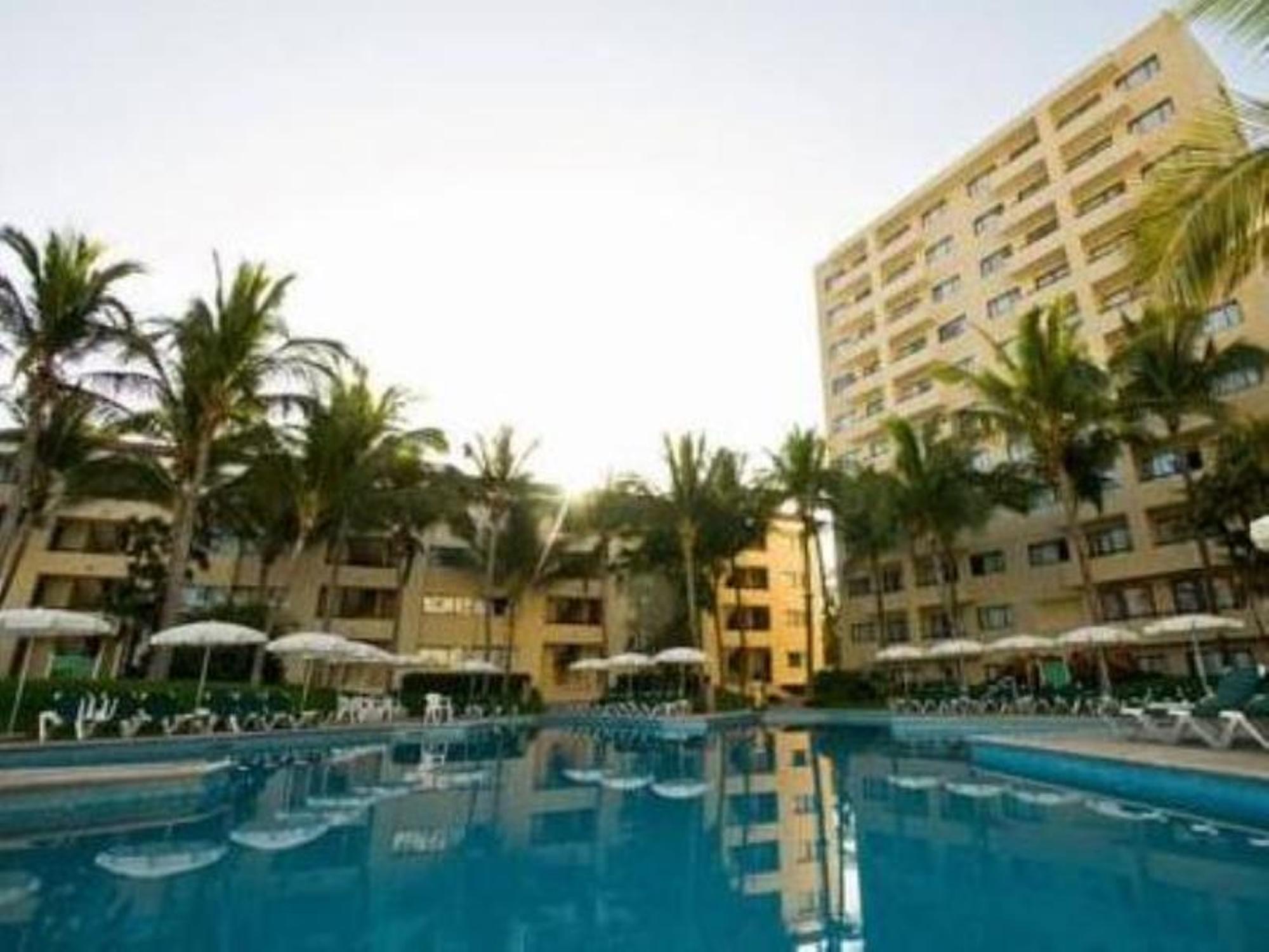 Ocean Breeze Mazatlan Hotel Exterior photo