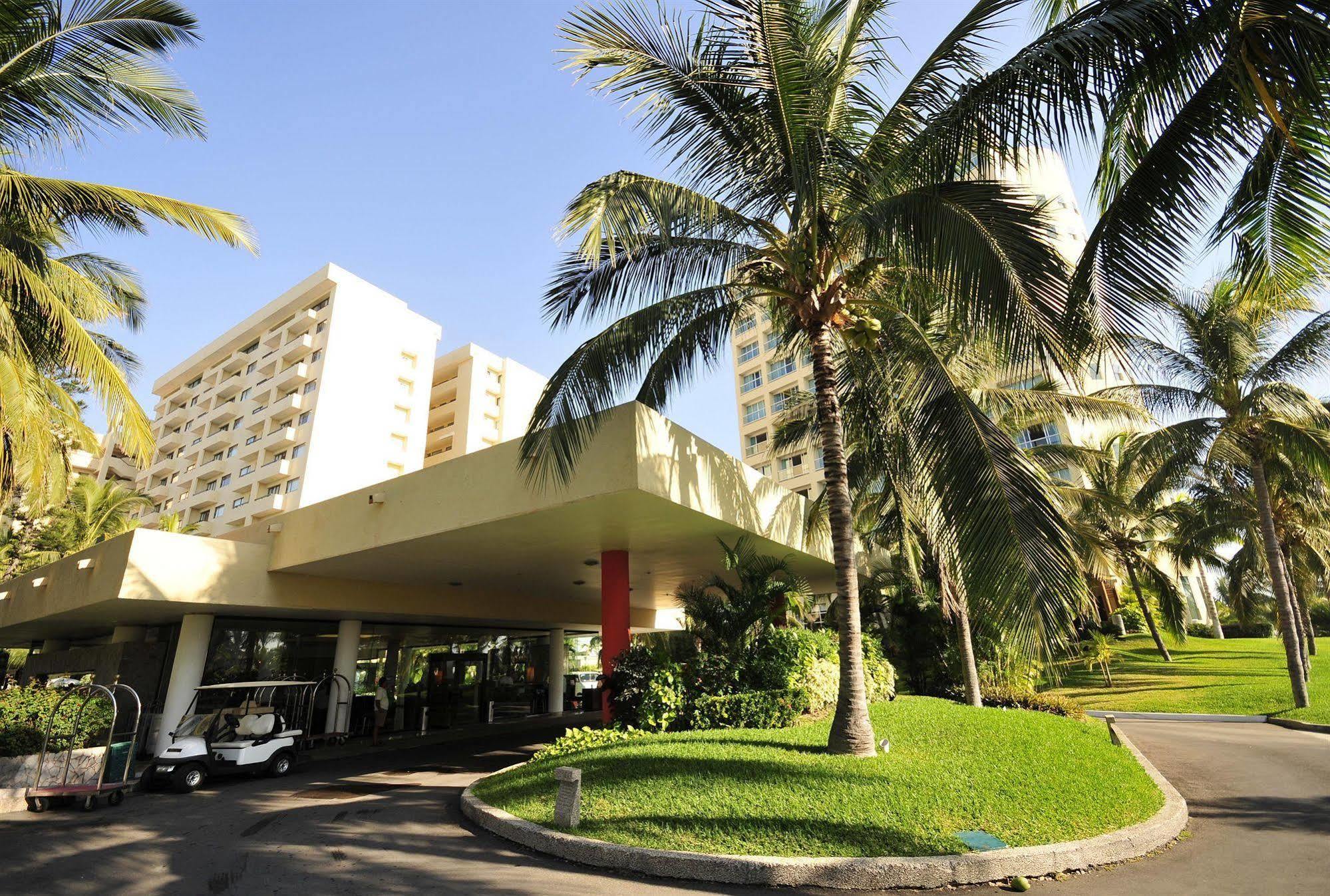 Ocean Breeze Mazatlan Hotel Exterior photo