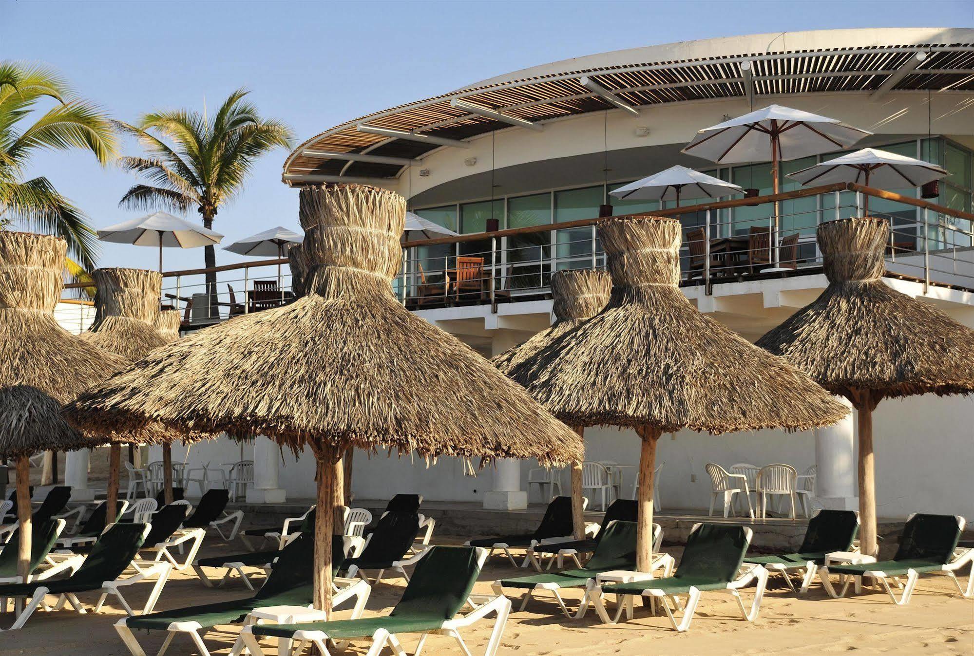 Ocean Breeze Mazatlan Hotel Exterior photo