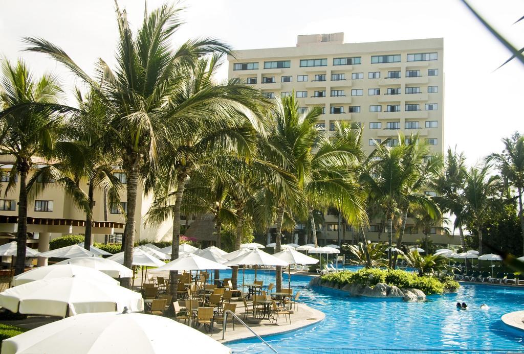 Ocean Breeze Mazatlan Hotel Exterior photo